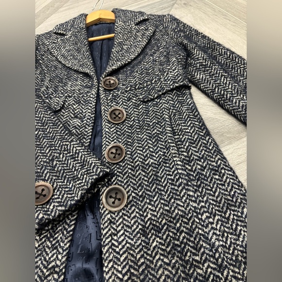 Liu Jo Wool Navy/White Coat, Italy Size 40 (alpha size S) - Picture 4 of 8